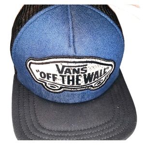 Vans Off the Wall SnapBack Trucker Hat